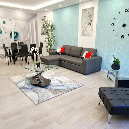 Prázdninový dům Daniel Beachfront, 2 Wifi Free