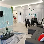 Daniel Beachfront, 2 Wifi Free Σπίτι διακοπών
