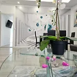 Daniel Beachfront, 2 Wifi Free Σπίτι διακοπών