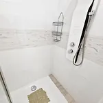 Daniel Beachfront, 2 Wifi Free Σπίτι διακοπών